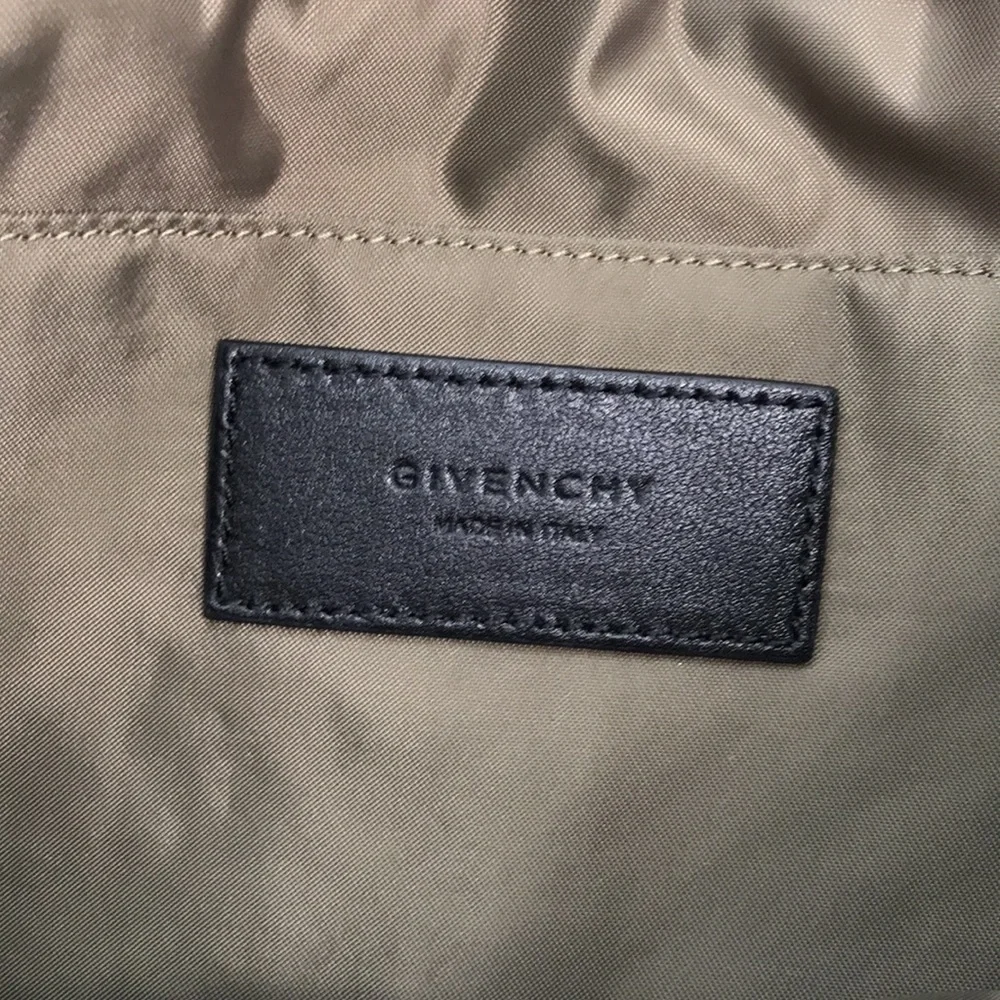 NWT Givenchy Red Downtown Flat Crossbody Bag Men’s Authentic